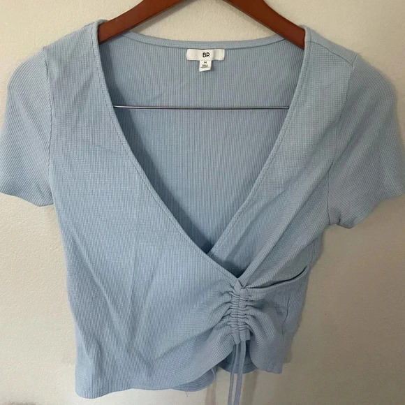 Bp flirty tie crop top size Medium - Picture 2 of 6